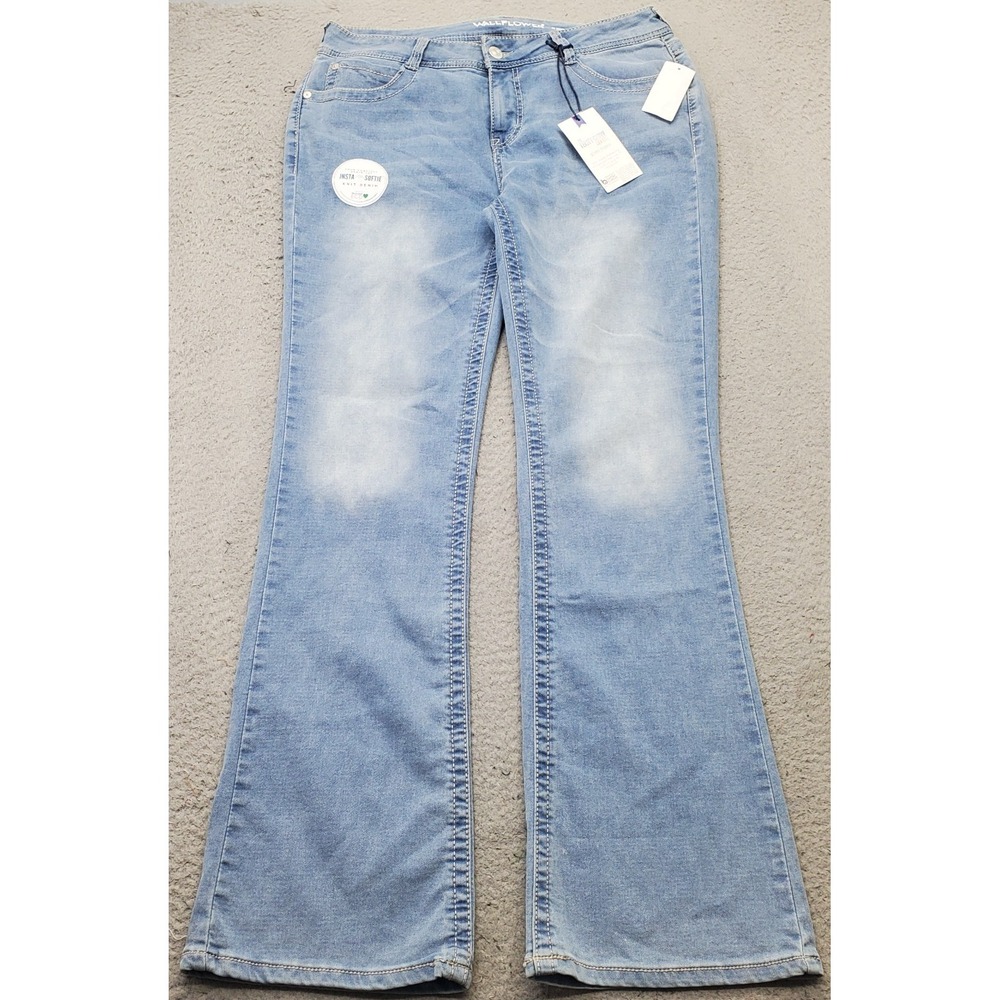 Wallflower The Feisty Curvy Jeans Womens 11 Blue Denim Low Rise Slim Flare Leg